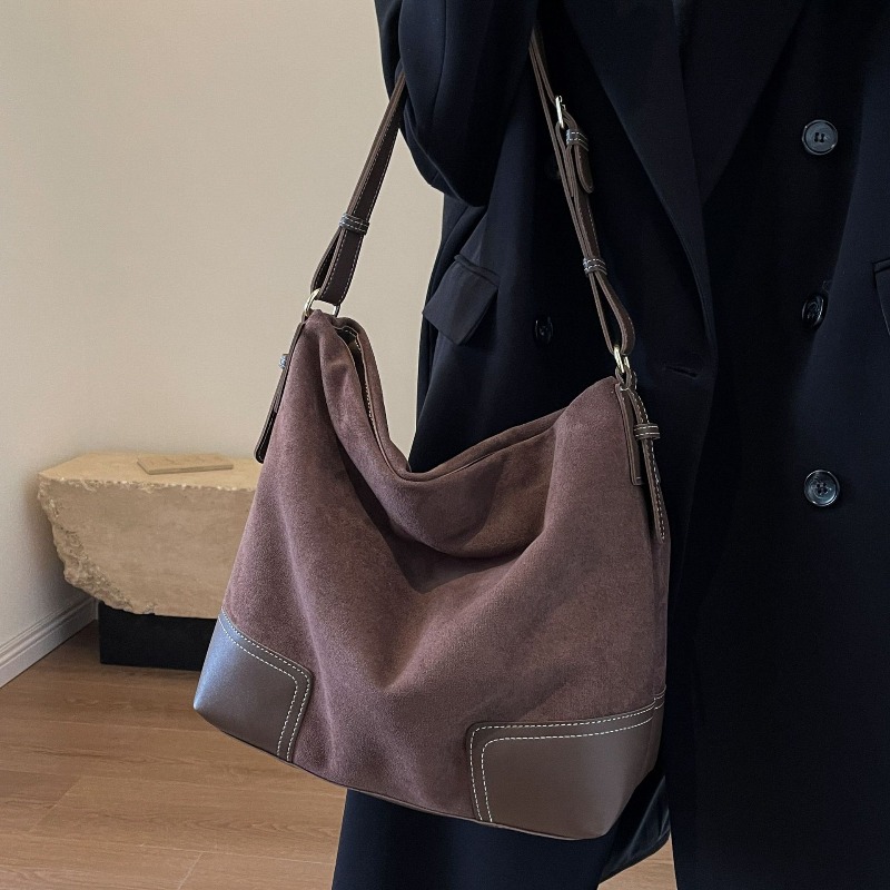 Borse tote in pelle scamosciat - Embroidery Class recensione e prezzo
