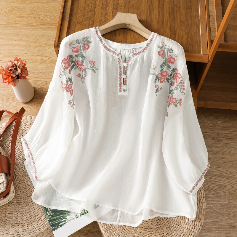 Abbigliamento da donna in stil - Embroidery Blouse recensione e prezzo