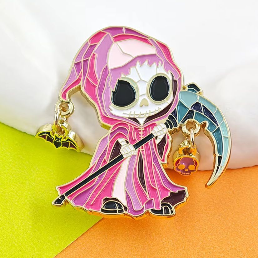 Pastel Goth Spilla Smaltata Pe - Embroidery Bracelet recensione e prezzo