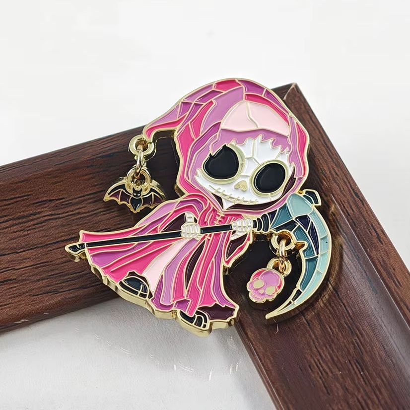 Pastel Goth Spilla Smaltata Pe - Embroidery Bracelet recensione e prezzo