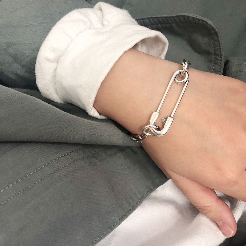 Bracciali a catena spessa in a - Embroidery Bracelet recensione e prezzo